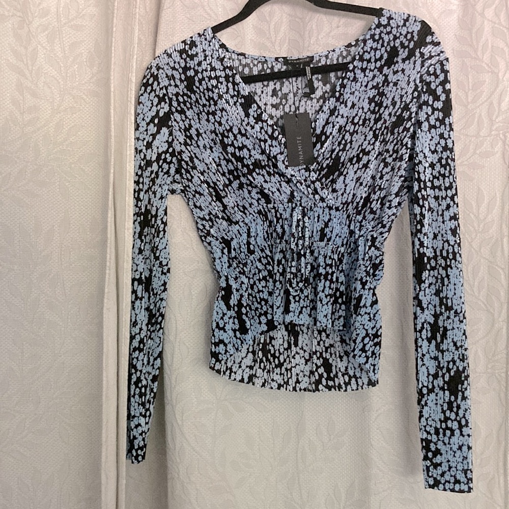 **NEW WITH TAGS** Dynamite Long Sleeve Floral Blouse